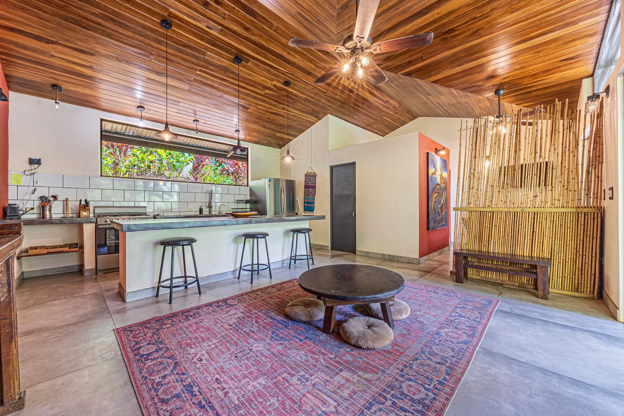 Tropical Hideaway – 7 Acres of Secluded Riverfront with a 3-Bedroom Home: Mountain House For Sale in Bahía Ballena