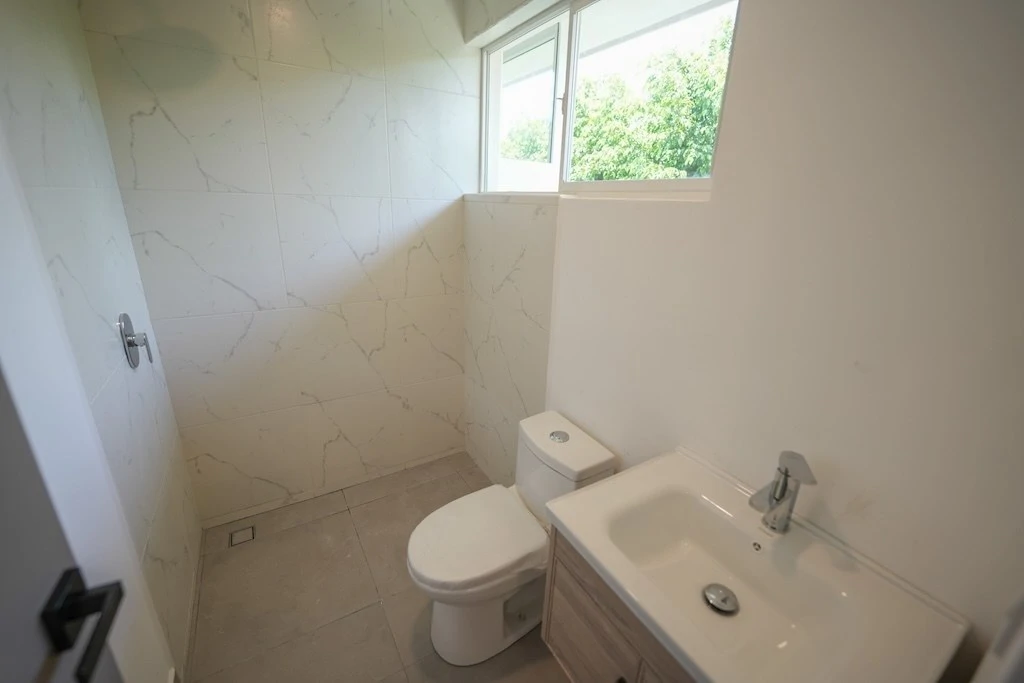 House For Sale in Lindora - Gallery image 34