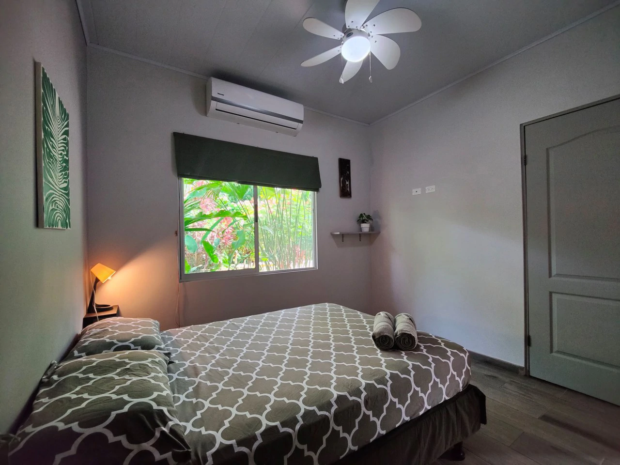 Sibo House - Boutique Hotel: Four Modern Independent Guest Suites in Playa Negra, Steps to the Beach - Gallery image 4