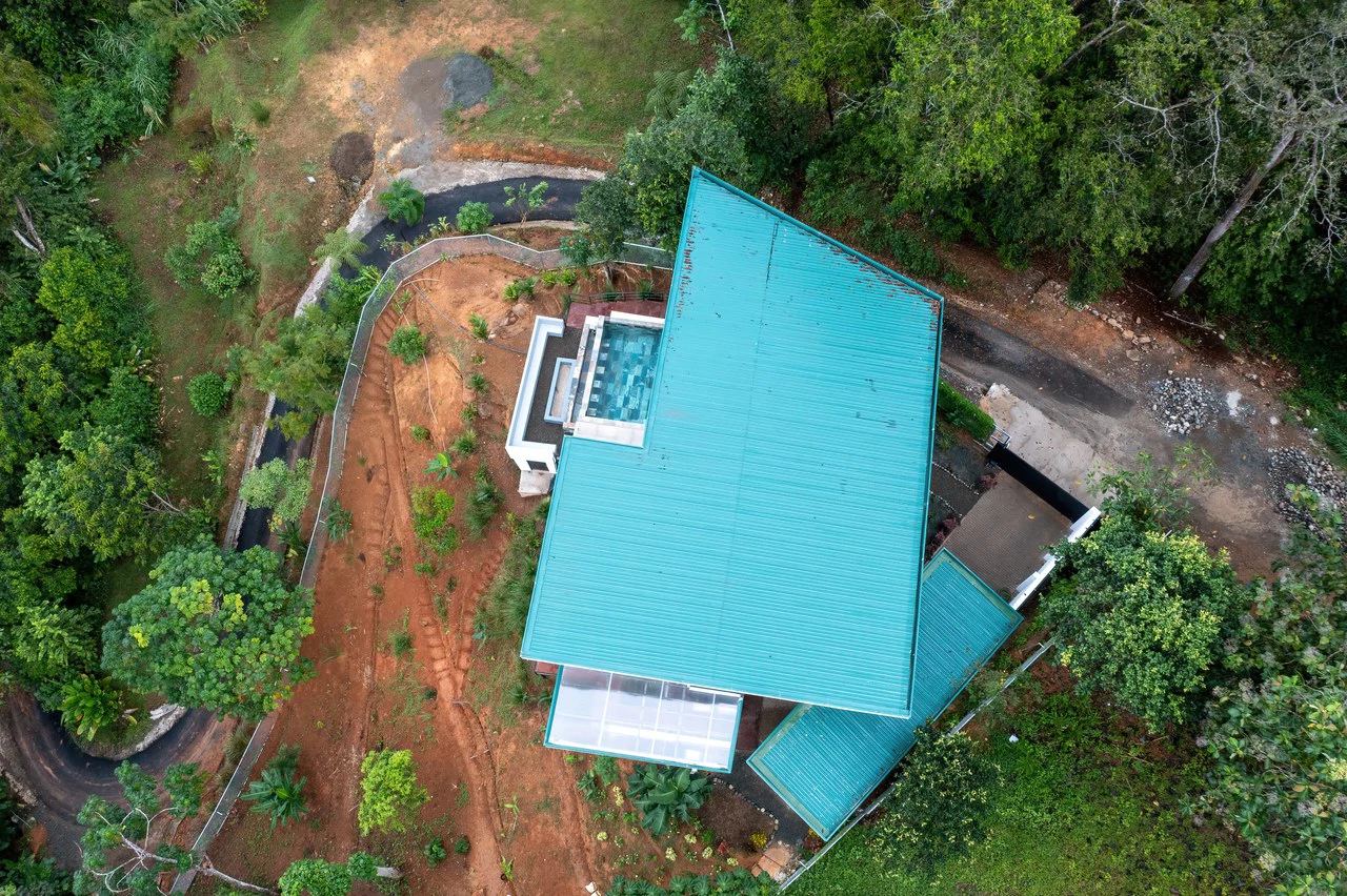 LUXURY PROPERTY WITH STUNNING OCEAN VIEWS IN UVITA, COSTA RICA. A GREAT INVESTMENT!: Mountain House For Sale in Uvita - Gallery image 9