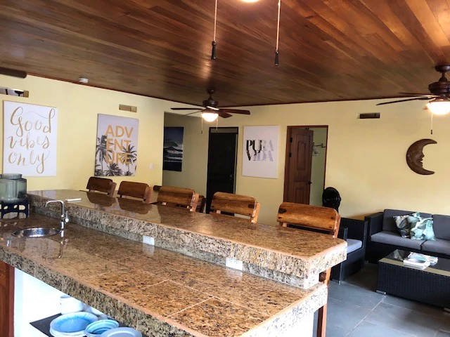 0.1 ACRES – 6 Bedroom Home with Pool In Main Street Dominical, PRIVILEGED LOCATION, WALK TO THE BEACH!!!: Near the Coast House For Sale in Dominical - Gallery image 8