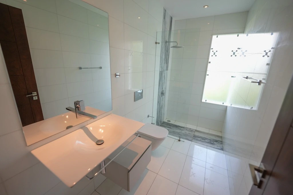 House For Sale in Lindora - Gallery image 10