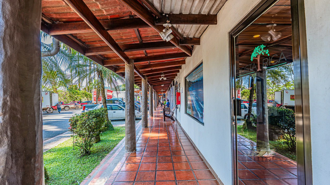 Prime Commercial Plaza for Sale in Playa Dominical - Gallery image 15