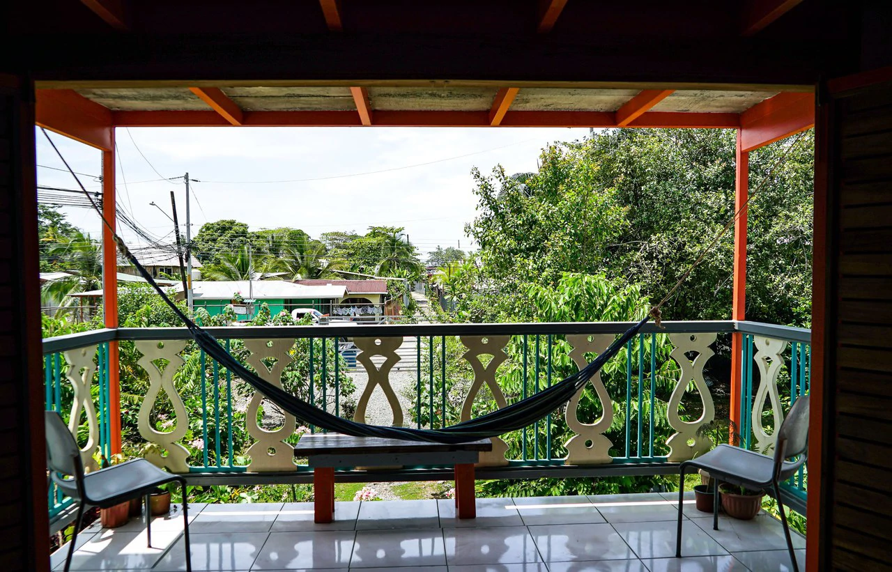 6 Bd/4 Ba:  Income Producing 3 Unit Apartment In Downtown Puerto Viejo - Gallery image 15