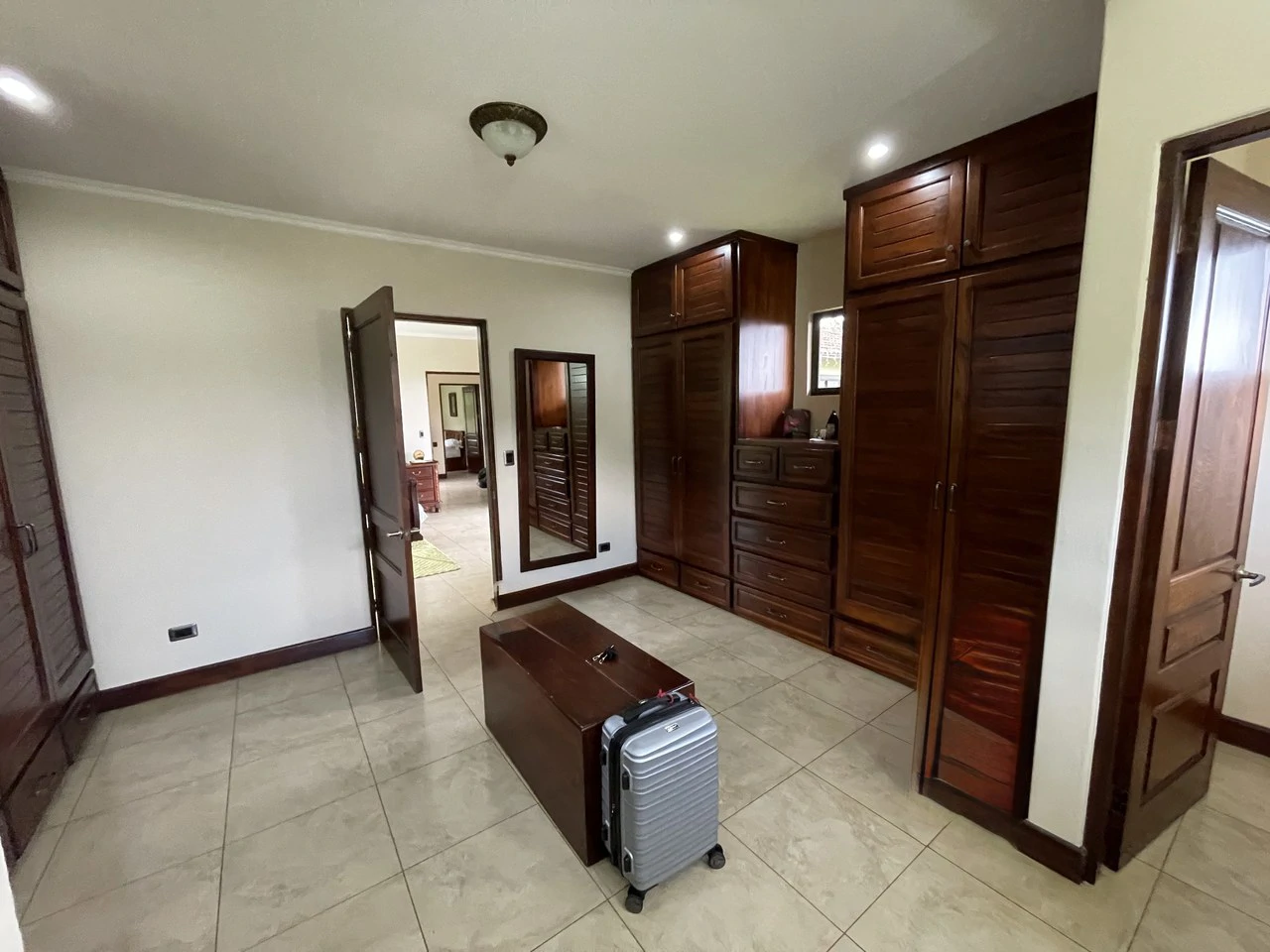 Main house plus 7 rental cabins — a proven income-generating property. - Gallery image 17