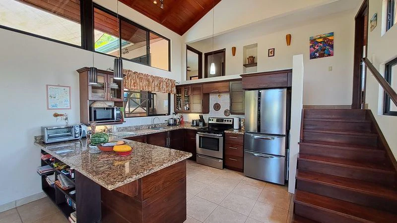 Casa Paramojito: Casa Paramojito – Charming 2-Bedroom Tropical Home with Pool & Ocean Views, 10 Minutes from Sámara - Gallery image 14
