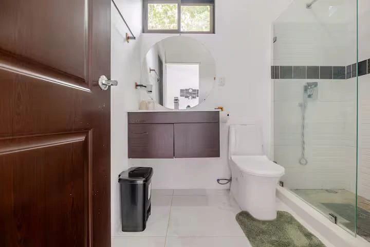 Butterfly Wings House 3 Bed 2 Bath Walking Distance To Town - Gallery image 29
