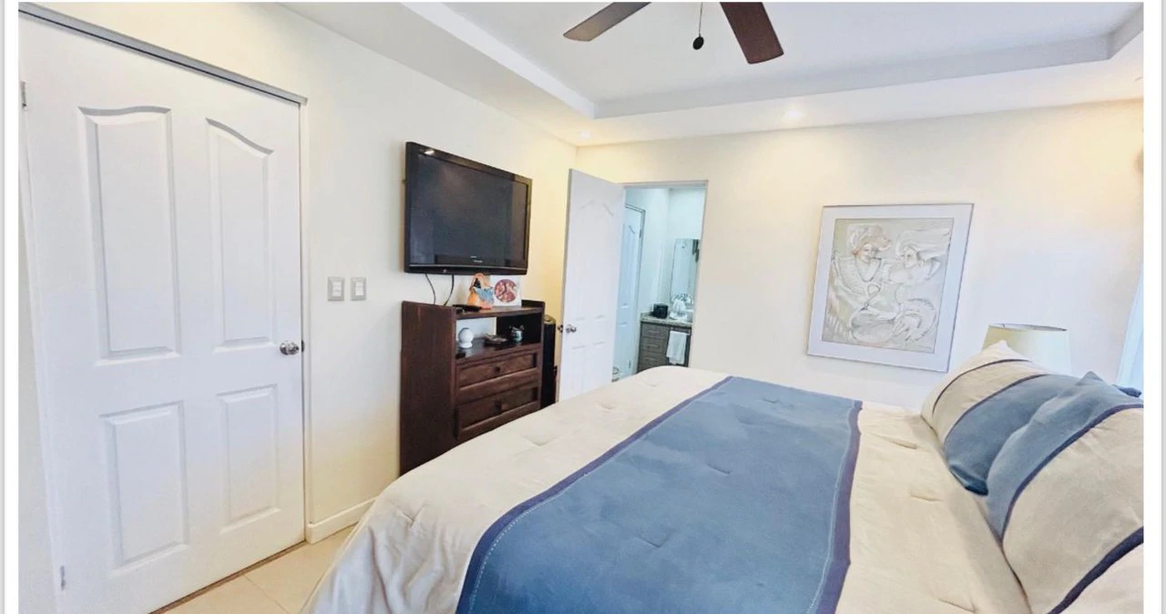 House For Sale in San Antonio - Gallery image 11