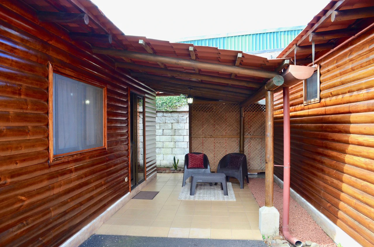 Beautiful investment property with cabins, house and apartments - Gallery image 33