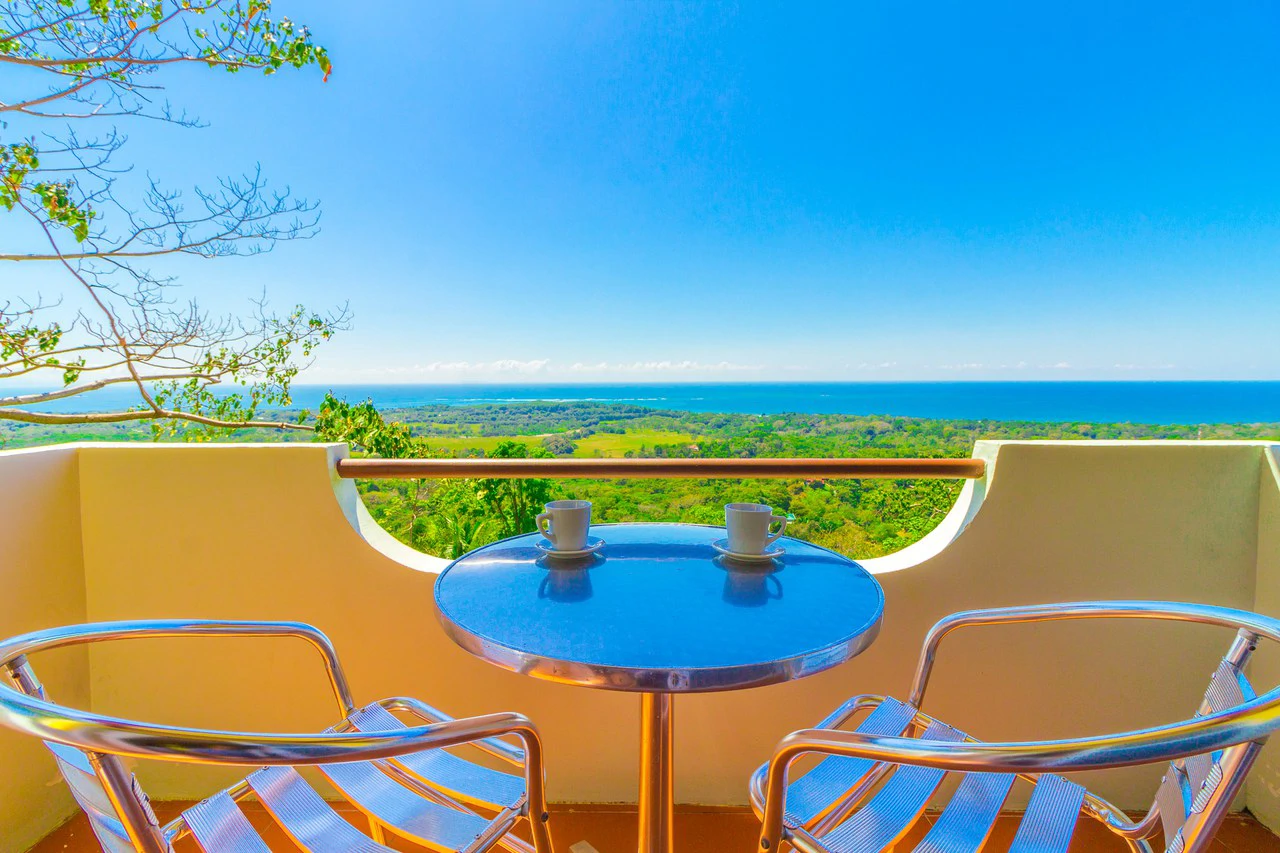 Popular 20-room Boutique hotel /retreat. Stunning ocean views - Gallery image 47