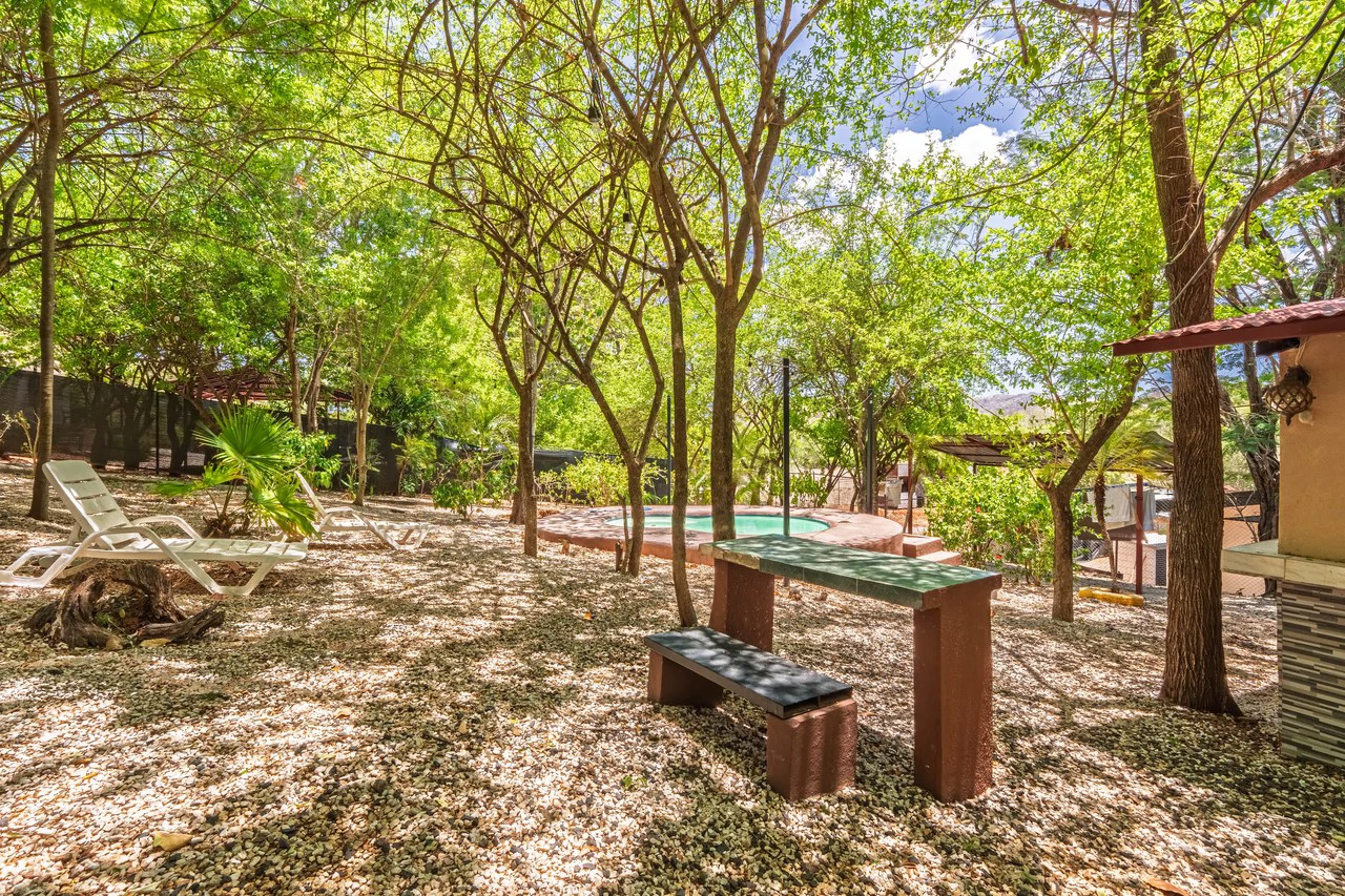 Villa Los Monos: High-Income 9-Unit Rental Property Near Playa Grande - Gallery image 92
