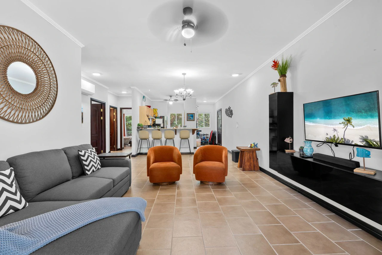 Surfside Tower 301: Third-Floor Condo Just Steps from the beach - Gallery image 5