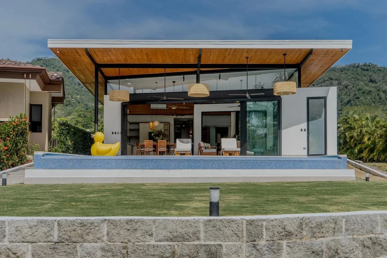 Luxury Casa Golf $1,200,000 USD: Golf-Front Architectural Estate in Los Delfines Golf & Country Club - Gallery image 13