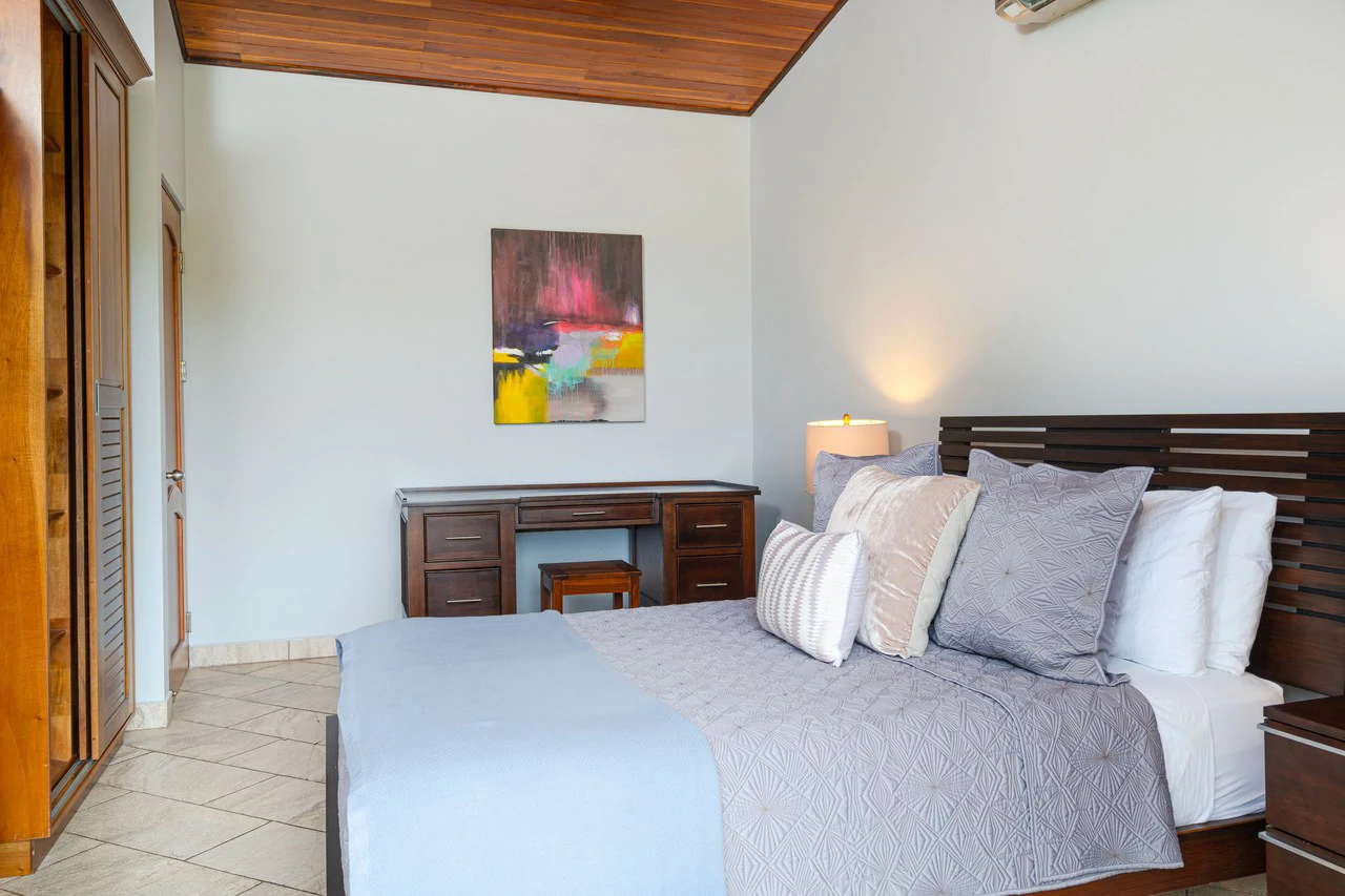 Casa Serenidad, Nature Lover's Dream Villa: Mountain House For Sale in Manuel Antonio - Gallery image 14