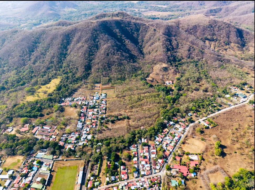 Discover Your Dream Farm on 4.2 Hectares in Costa Rica - Gallery image 10