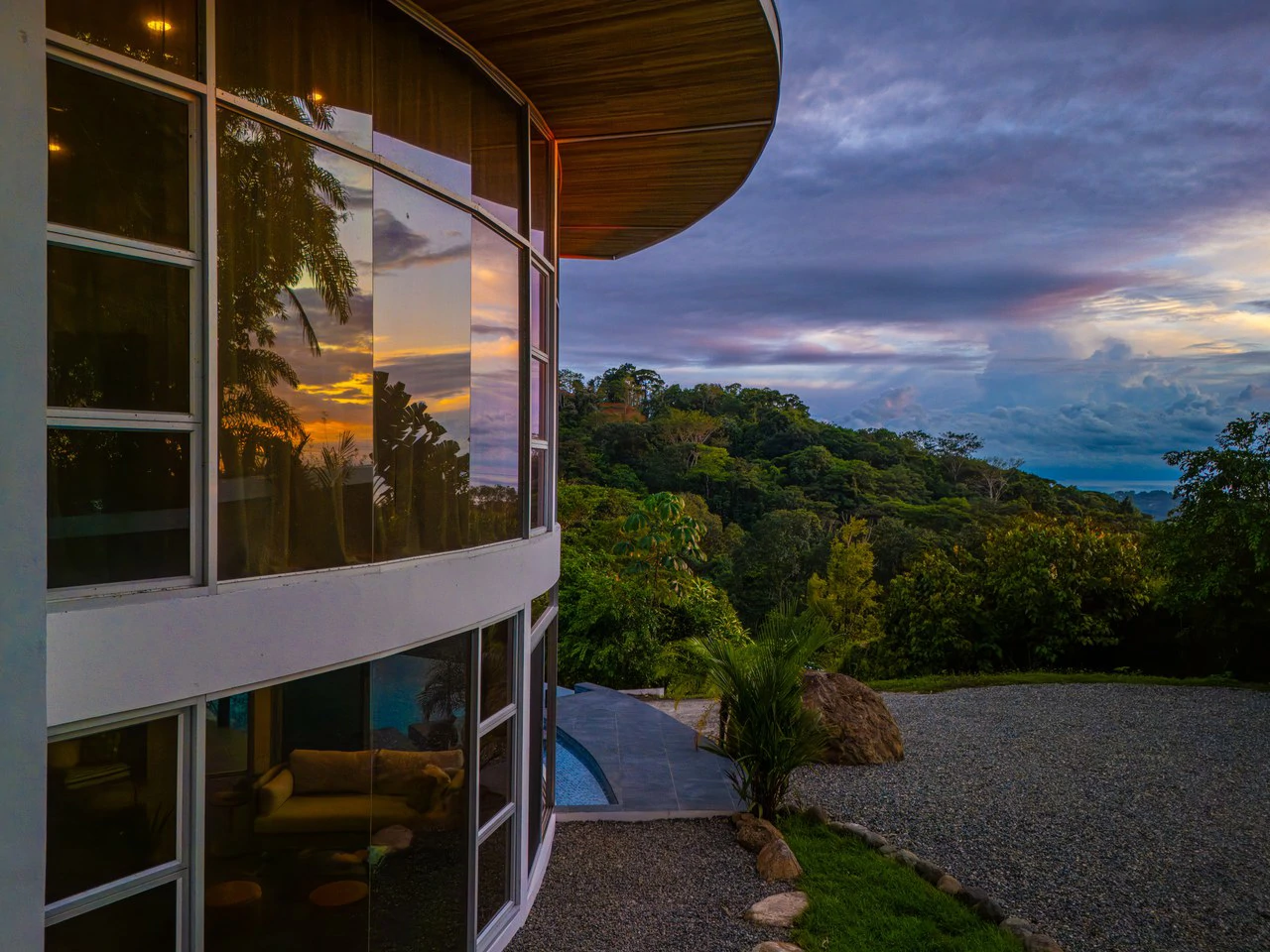 The Glass House. Sustainability, Luxury and Nature. - Gallery image 2