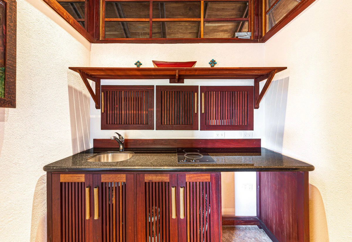 1.37 ACRES – 2 Bedroom Bali Style Home With Pool And THE BEST Ocean View!!!!! - Gallery image 15