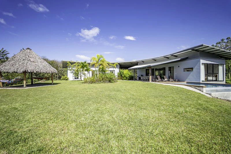 Casa HermoSamara: An Incredible Ocean View & Unique Designed Home on a 1.35 acres lot – 3 minutes away from Samara Beach - Gallery image 4