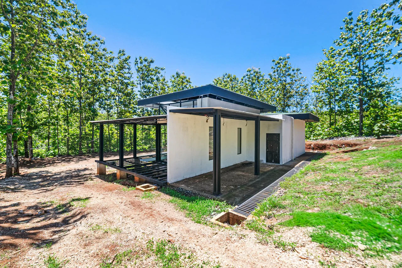 Modern Home-90% Complete, Ready for Your Final Touch - Gallery image 15