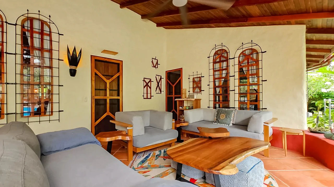ID 956: Turnkey Entertainment Home with Pool on Titled 1,443m² Lot in Playa Chiquita - Gallery image 17