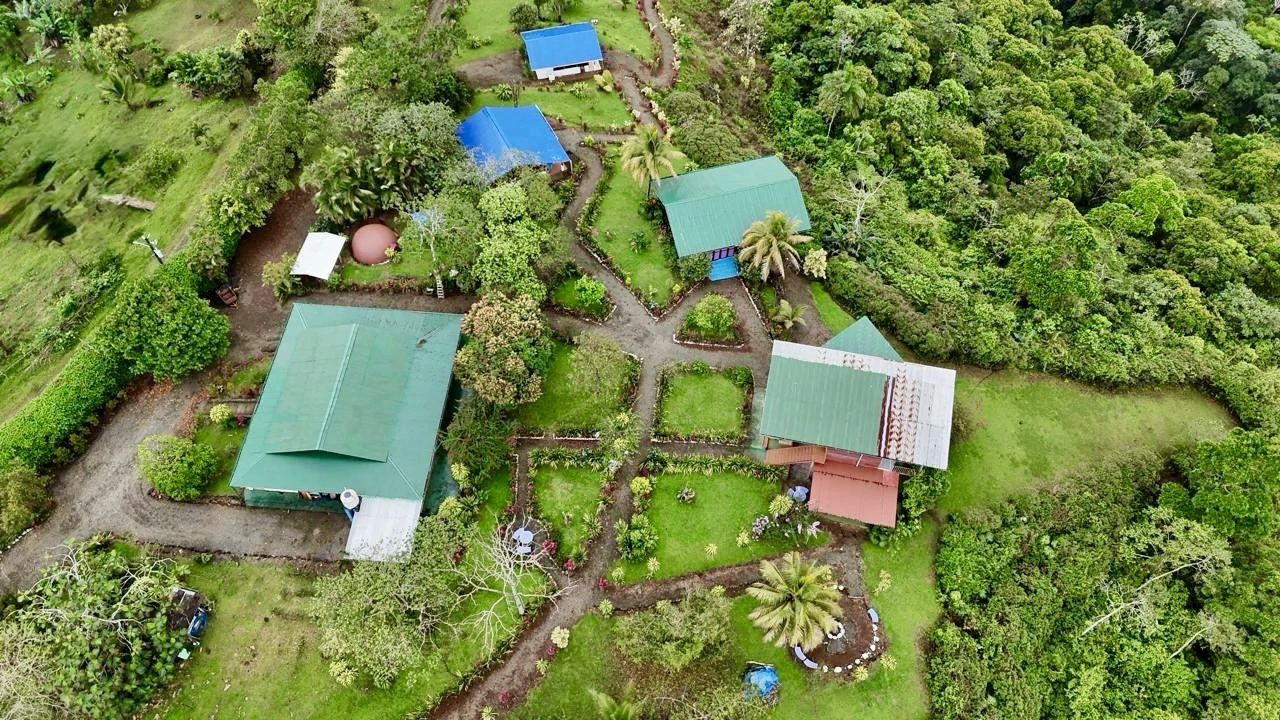 Costa Rica Ecolodge Retreat: Spectacular Views Turnkey Ecolodge Mountain Retreat in the heart of Costa Rica - Gallery image 65