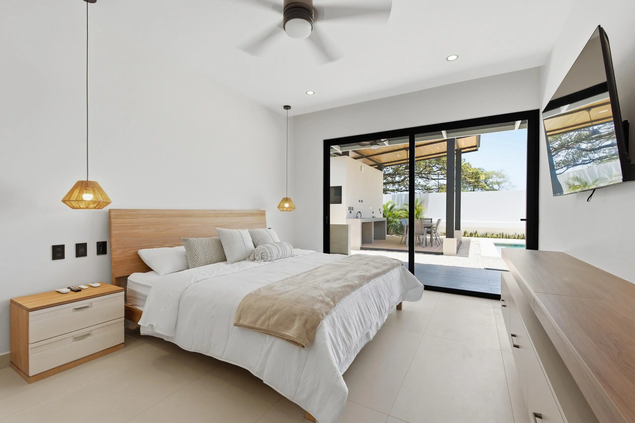 Villa Fresno: Newly Completed Contemporary Home with Private Pool Near Playa Avellanas - Gallery image 10