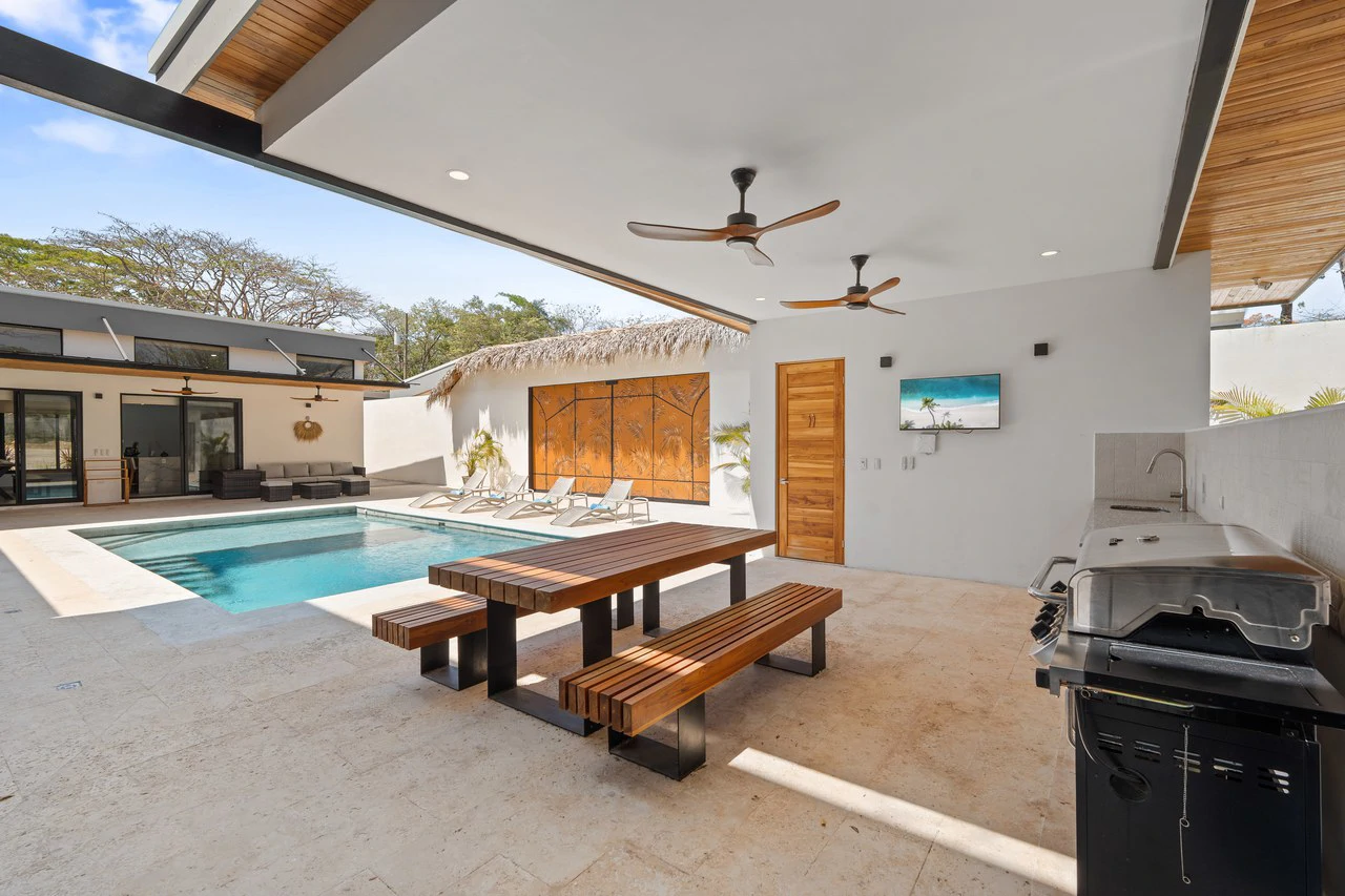 Casa Guacamaya Roja: Luxury Home in Playa Grande - Gallery image 41