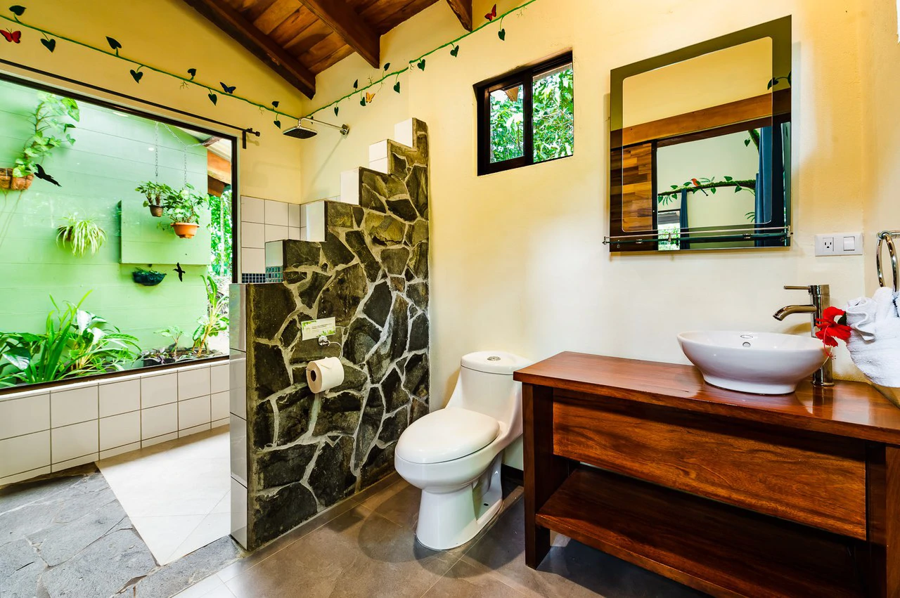 Casitas Tenorio B&B: Turnkey Eco-Lodge in Bijagua: Profitable Business, Sustainable Luxury, and Breathtaking Nature - Gallery image 34