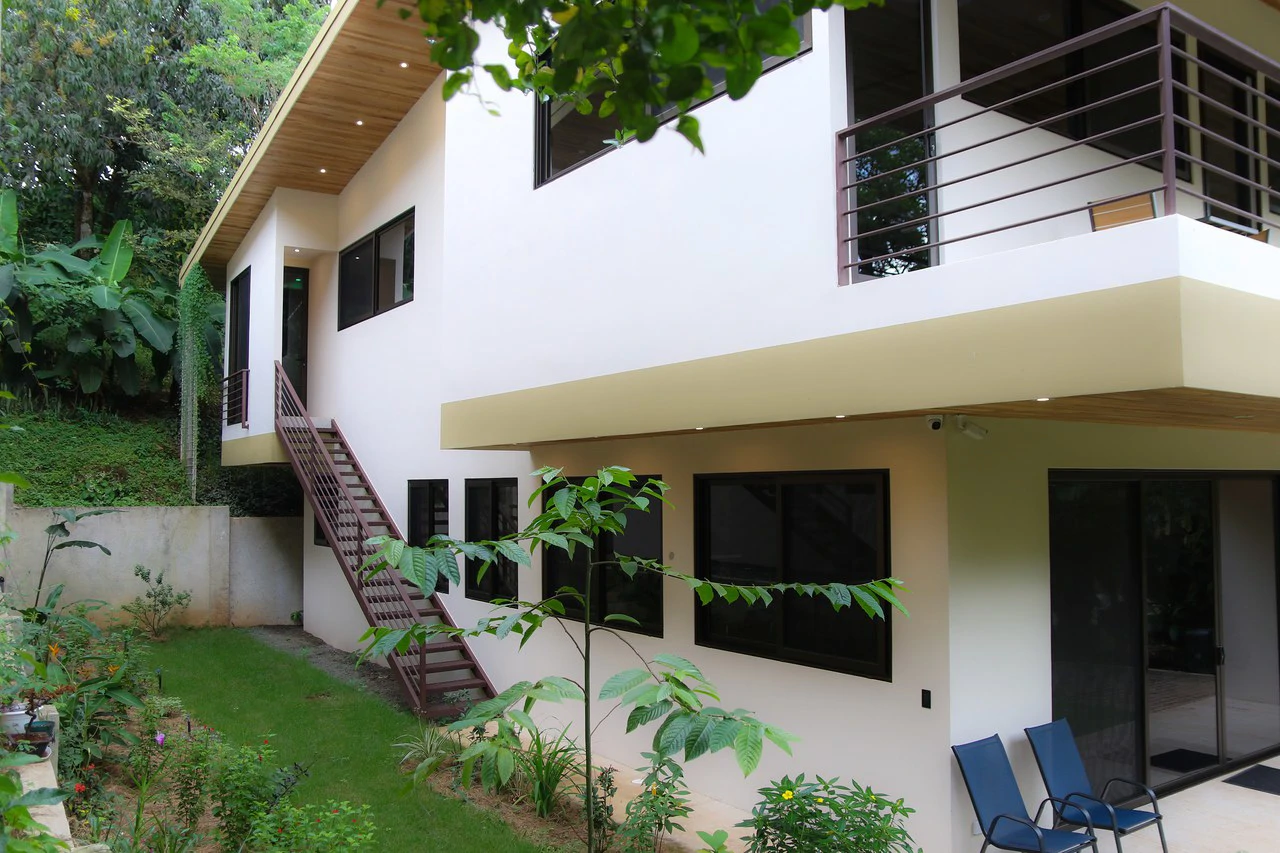 La Ecovilla Casa Colibri: Beautiful Modern Eco Village Dream Home - Gallery image 26