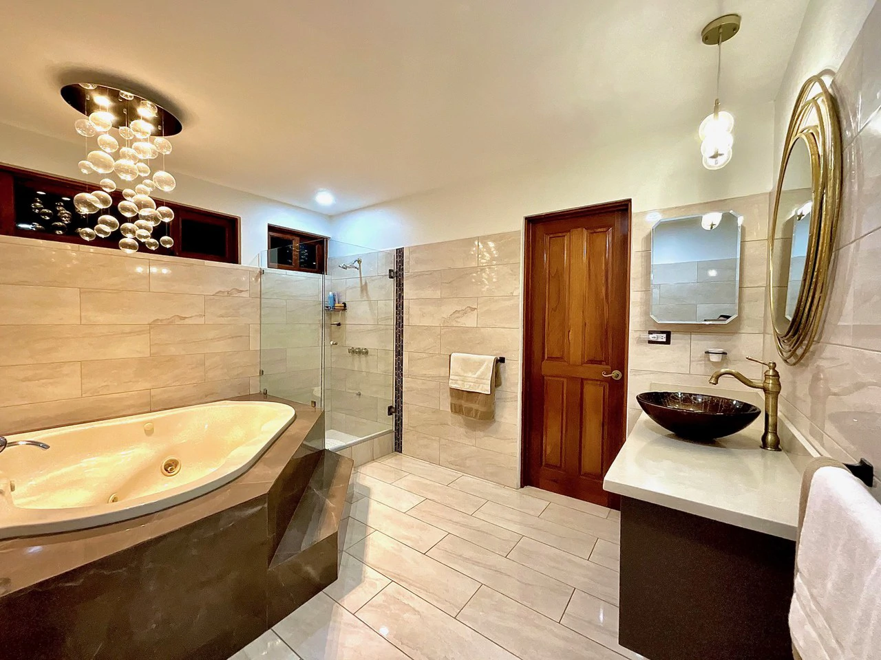 Modern single-story house for Sale - Gallery image 18
