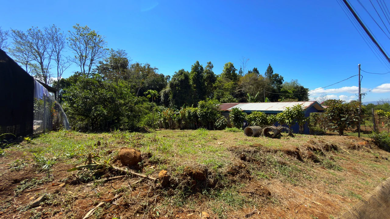 Countryside Home Construction Site For Sale in Santa Elena - Gallery image 13