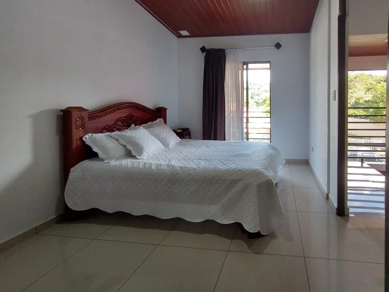 Full Furnished 2-story House for Sale in Grecia: House For Sale in Grecia - Gallery image 6