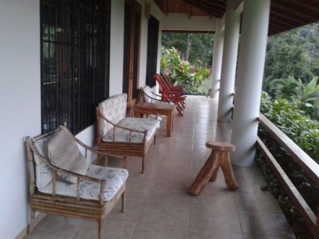 Ideal B & B Property: 3 separate Buildings. Lake & Volcano View. Owner financing available. - Gallery image 4