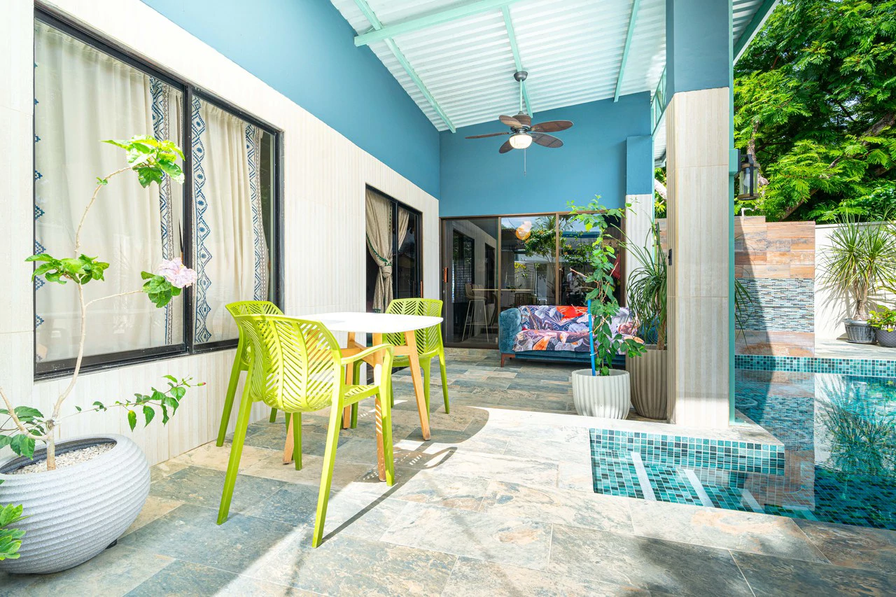 3 Bed Main Home with Two Rental Villas, Walk to Beach in Uvita! Fantastic Location! - Gallery image 11