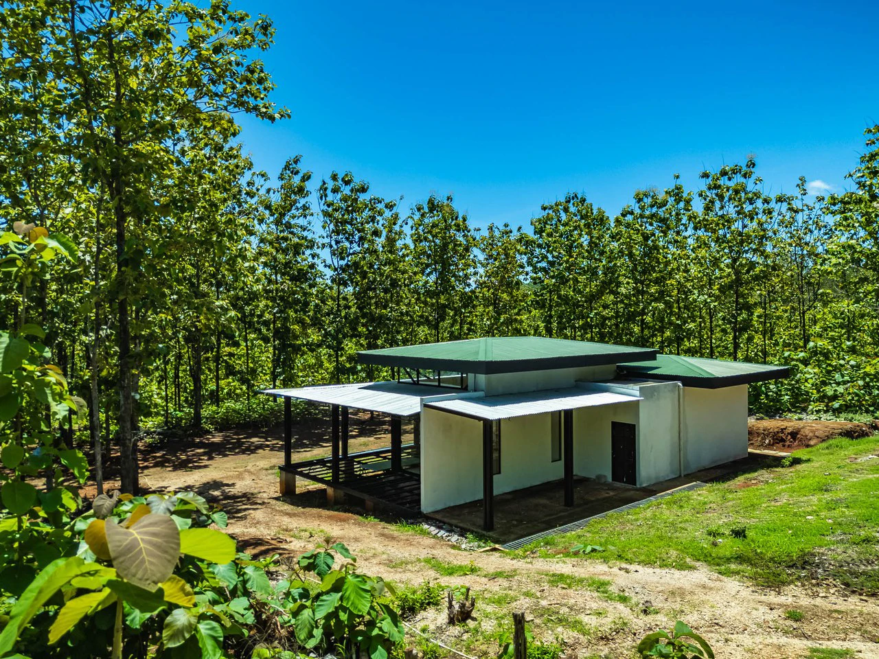 Modern Home-90% Complete, Ready for Your Final Touch - Gallery image 13
