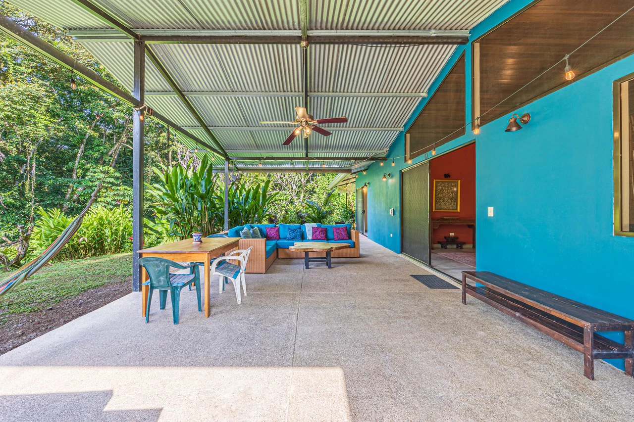 Tropical Hideaway – 7 Acres of Secluded Riverfront with a 3-Bedroom Home: Mountain House For Sale in Bahía Ballena - Gallery image 5