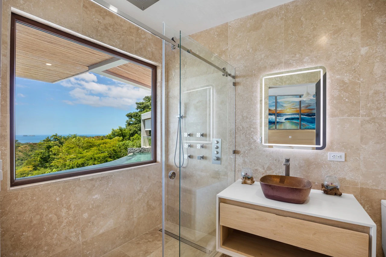 Casa Manta Ray: Indulge in Luxury with Stunning Flamingo Beach Views! - Gallery image 32