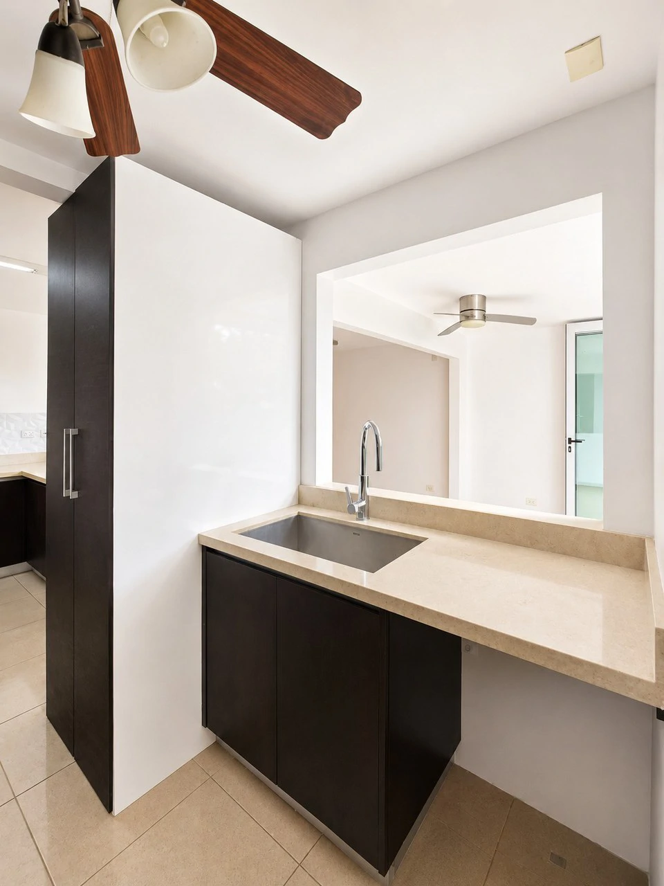 Modern 4 Bedroom House for Sale with Mountain Views in Brasil de Mora Ciudad Colón - Gallery image 8