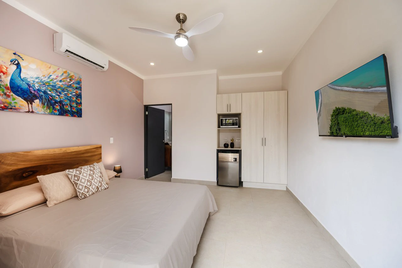 Villa Aurora: New 5BR Luxury Home Minutes from Playa Penca & Potrero - Gallery image 17
