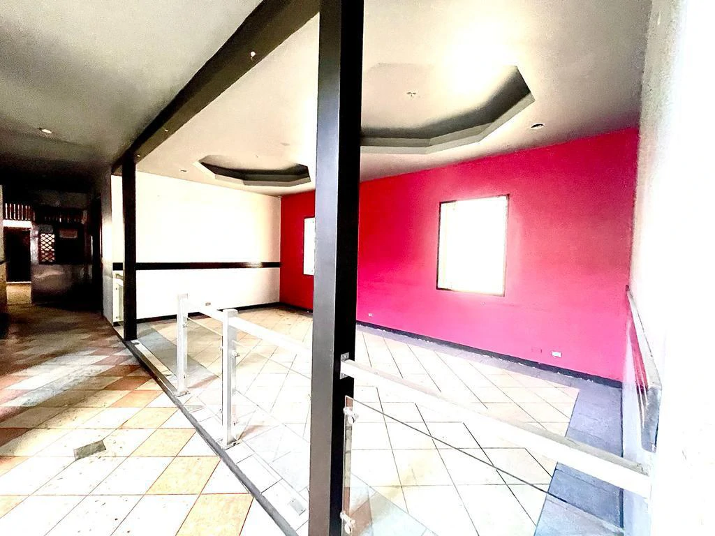 Restaurant and building for sale in San José very close to Tin Jo restaurant and theater area Costa Rica - Gallery image 4