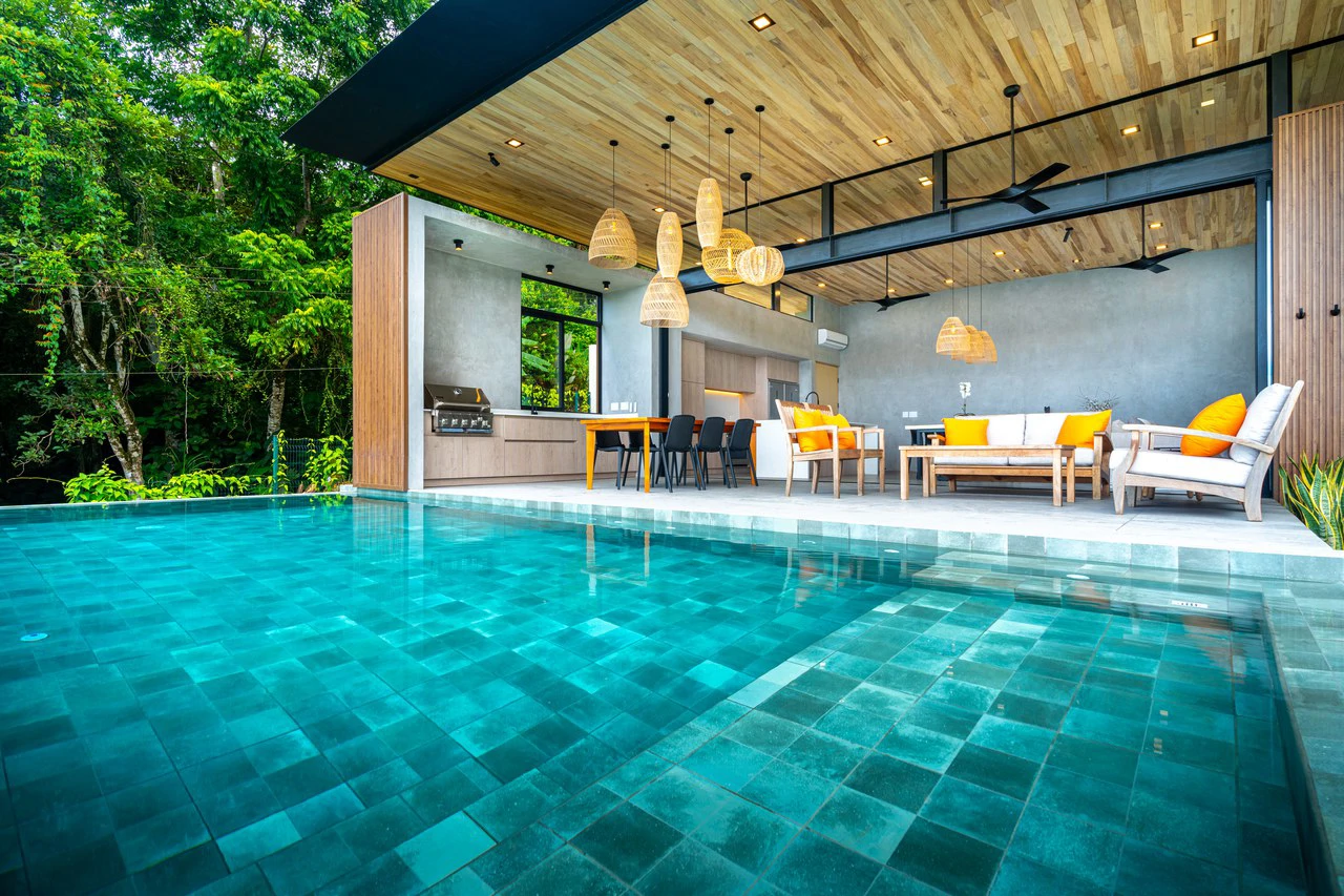 Casa La Artista: Sleek Modern Retreat with Ocean & Mountain Views in Ojochal - Gallery image 7
