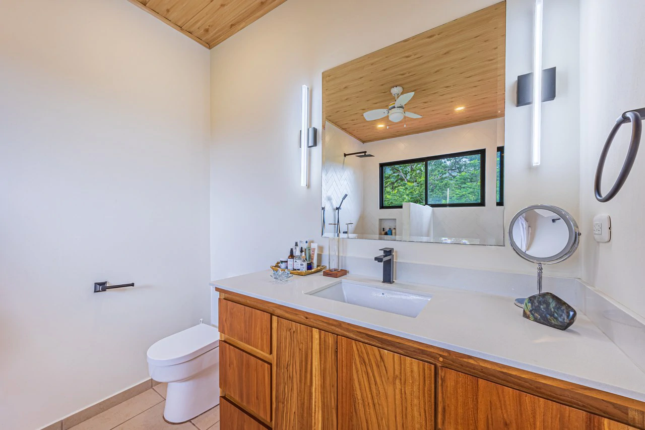 Ocean View Home with Cano Island And Whale Tail Views | San Josecito: Mountain House For Sale in Ojochal - Gallery image 40