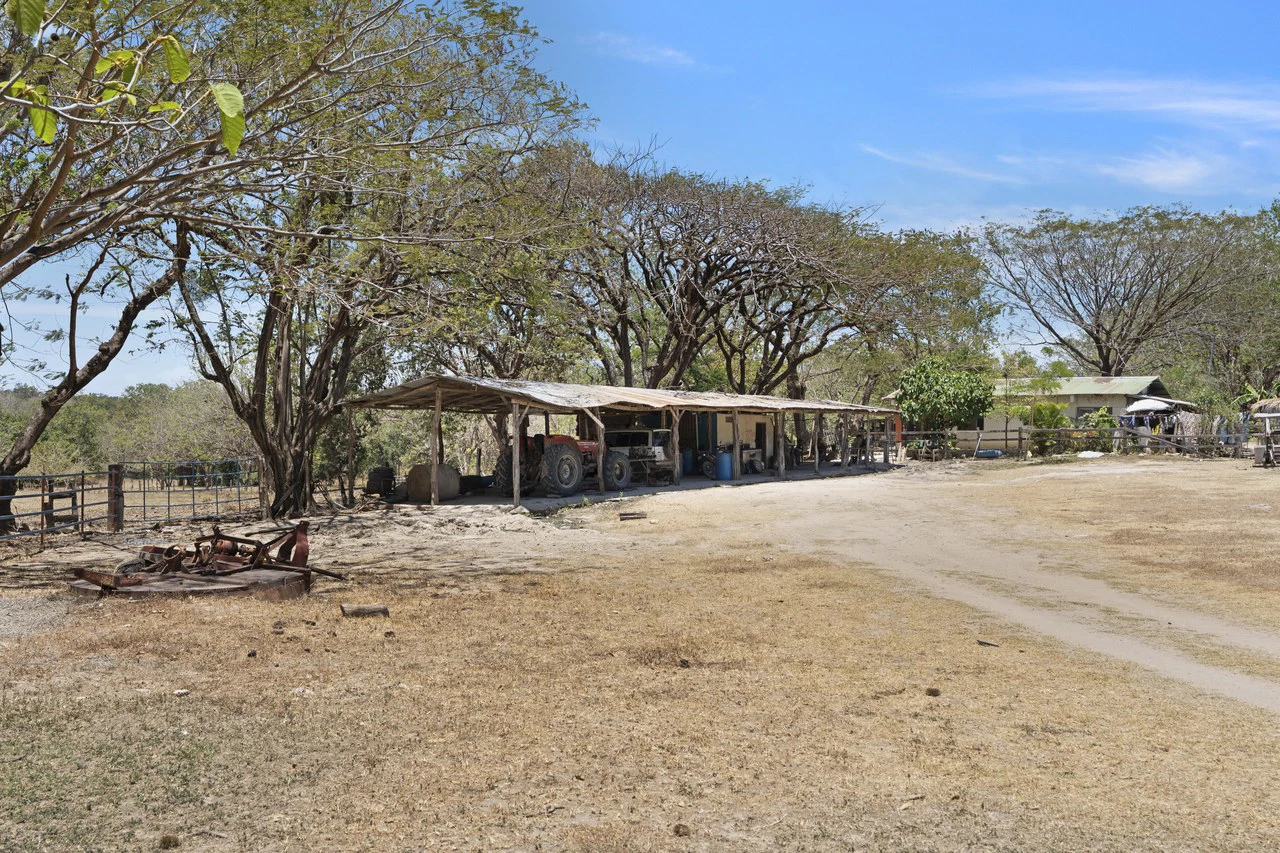 Hacienda Ruiseg: A Stunning Farm and Sprawling Countryside Retreat in Costa Rica - Gallery image 14