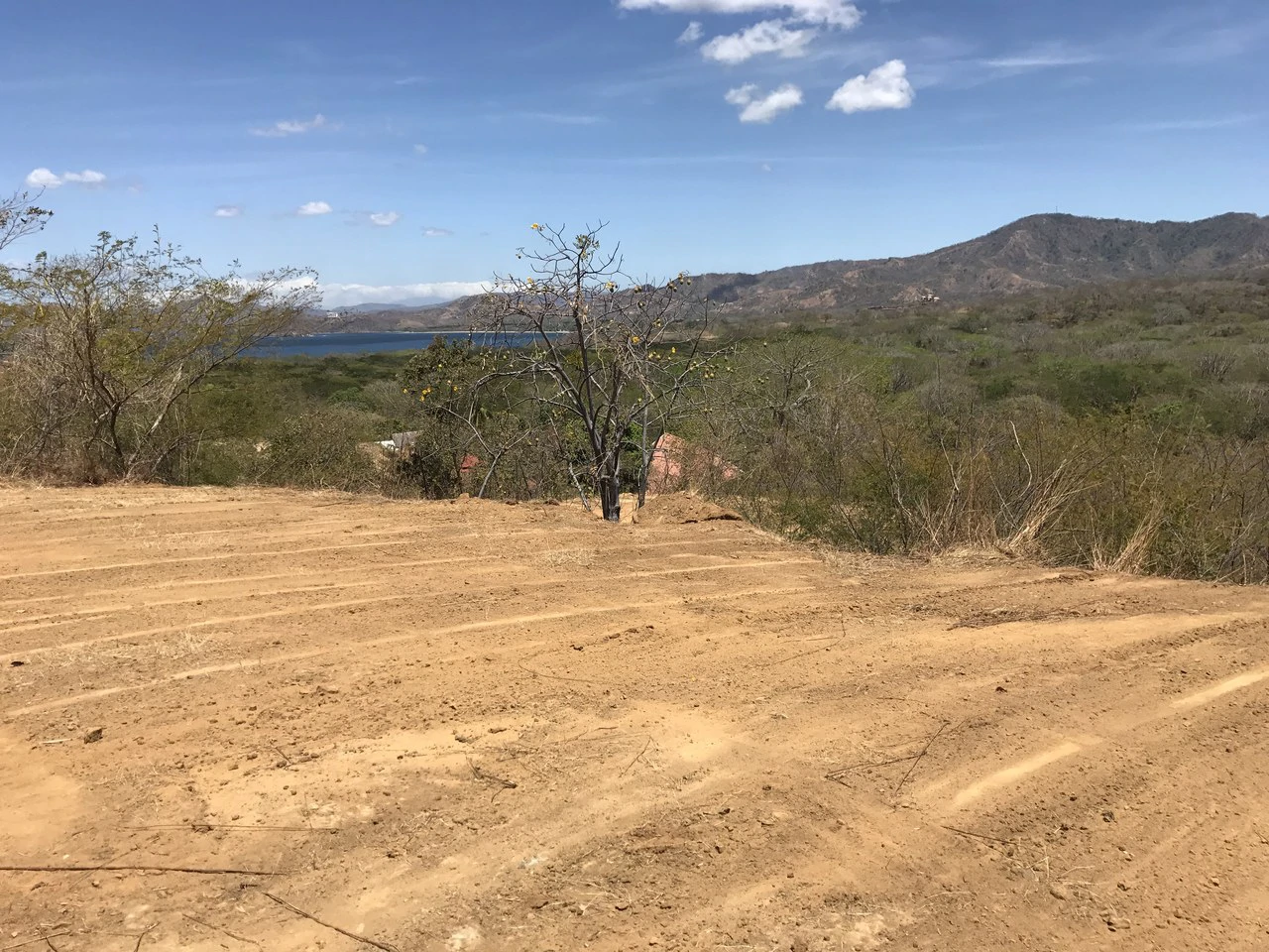 Ocean-view lots for sale mountain Residential in Conchal, 5 minutes away from a white-sanded dream beach