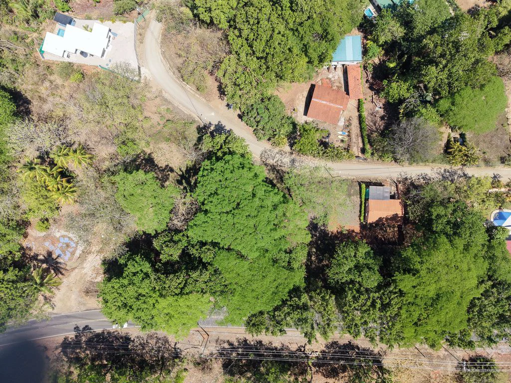 Lote Del Bosque: Buildable Lot with Mountain Views – Prime Location in Playa Carrillo - Gallery image 4