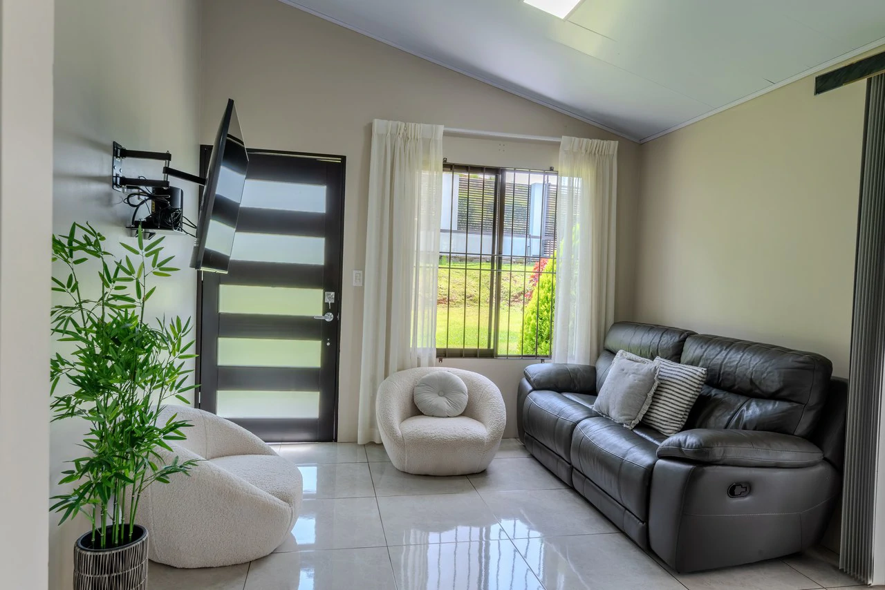 Spacius Home in Pérez Zeledón | 3 bedrooms, 3 Bathrooms - Gallery image 12