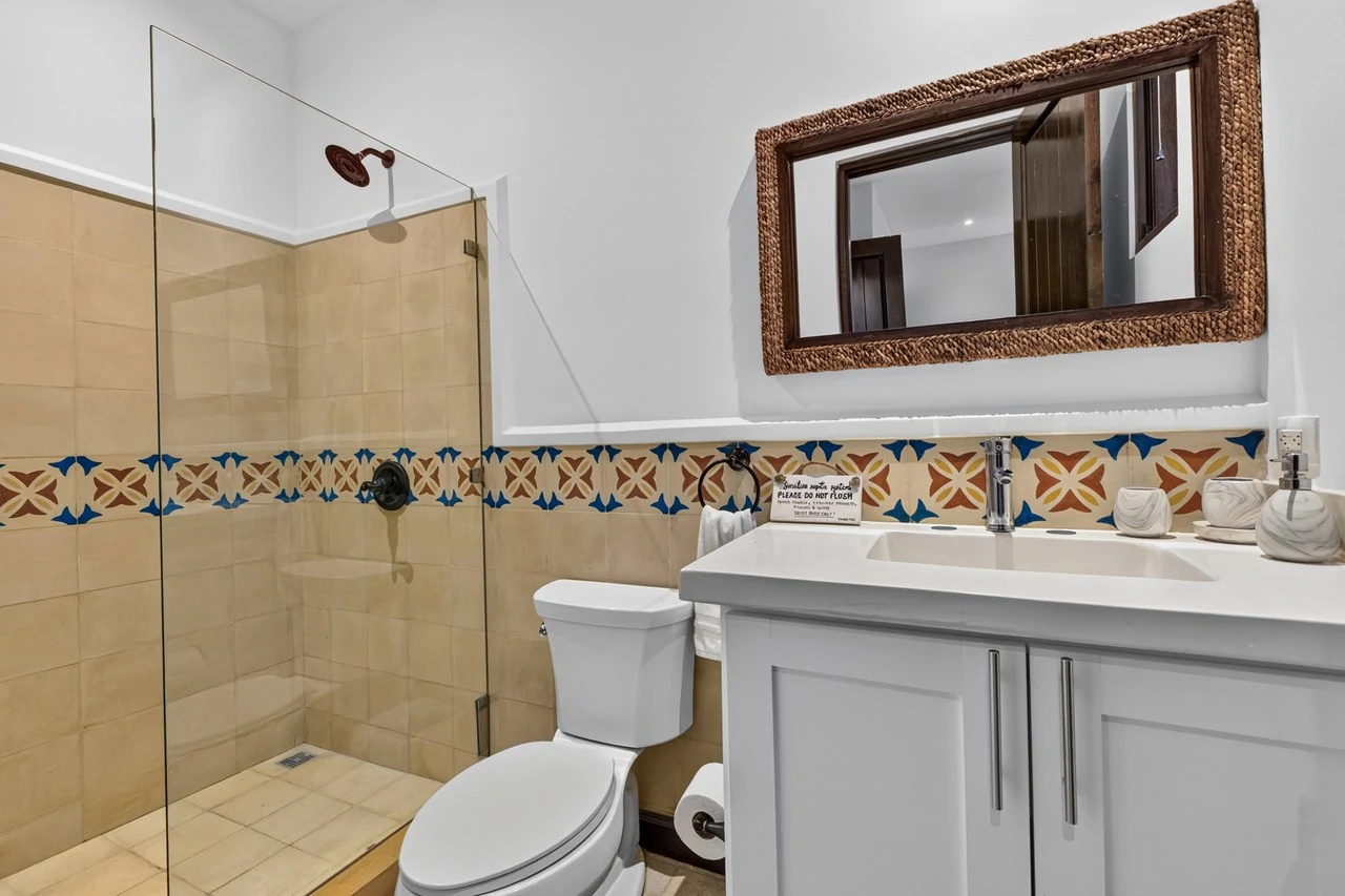 16 Avenida La Antigua: Renovated Turn- Key Living in the Heart of Las Catalinas - photo 19