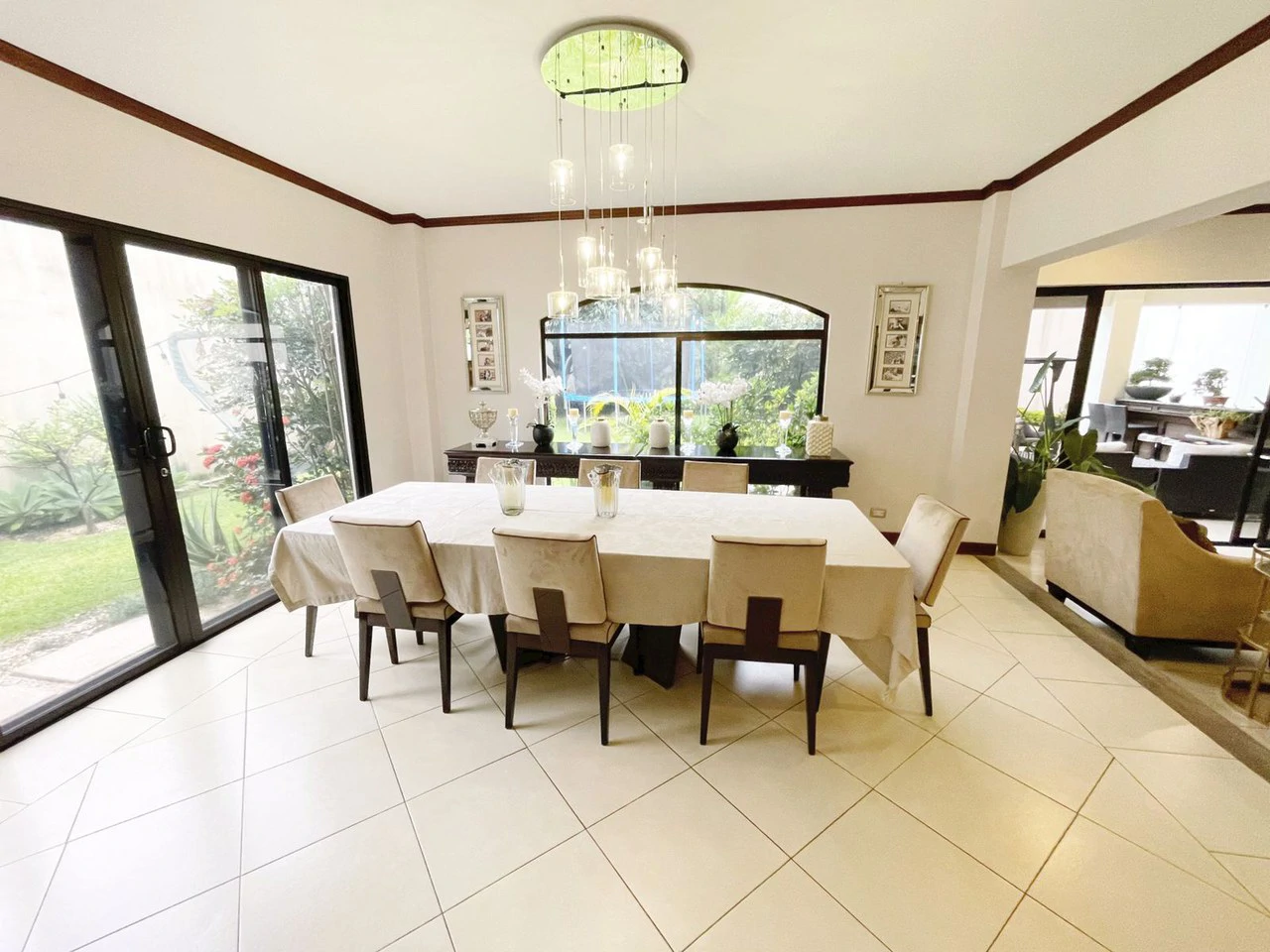 House For Sale in Lindora - Gallery image 4