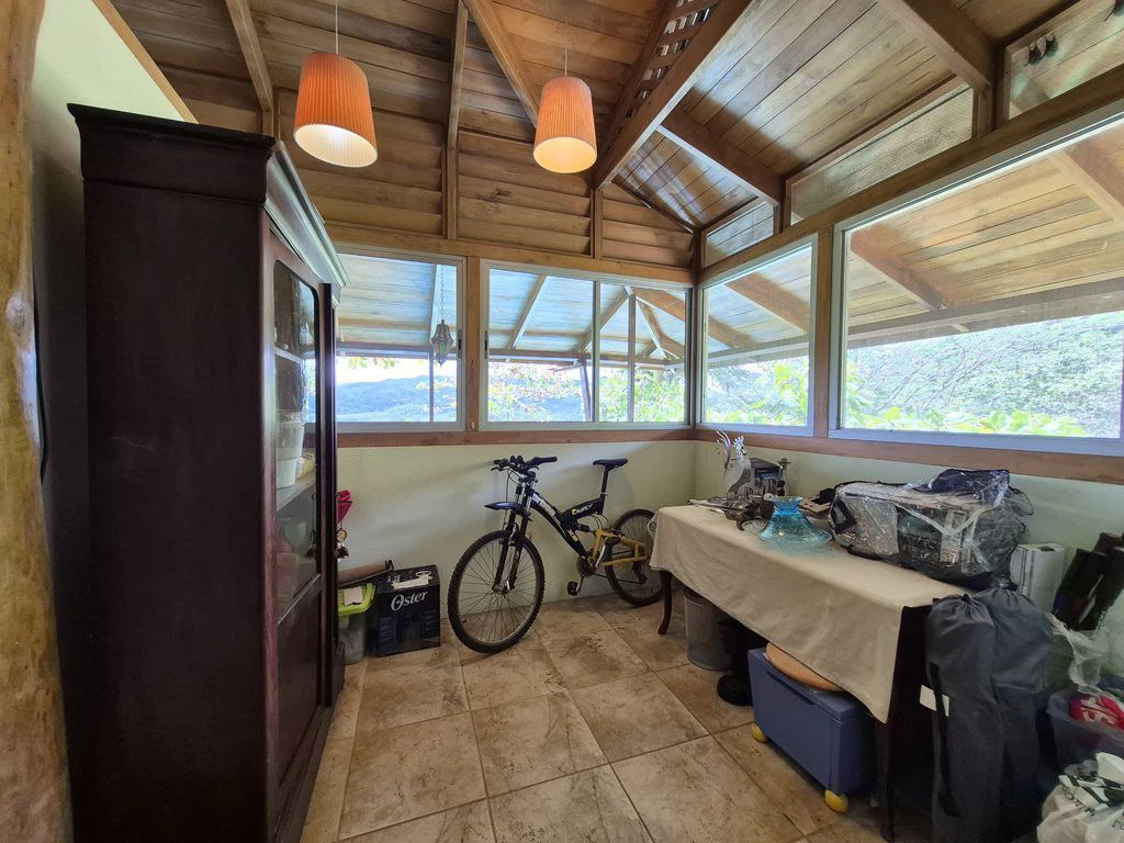 Casa Del Toro: Charm and Serenity in the Hills of Hojancha – 5-Bedroom House with Pool and Bungalow - Gallery image 13