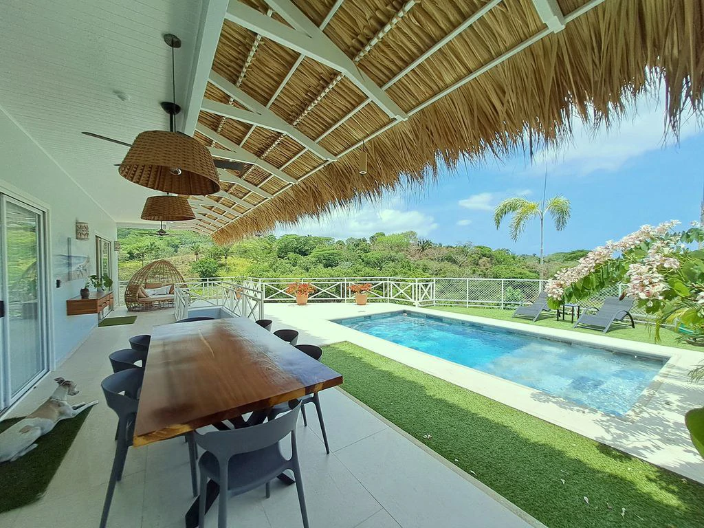 Villa Caribe & Lodge: Luxury Caribbean-Style Retreat with Stunning Ocean and Jungle Views, 3 High-End Lodges & Elegant Main Residence - Gallery image 35